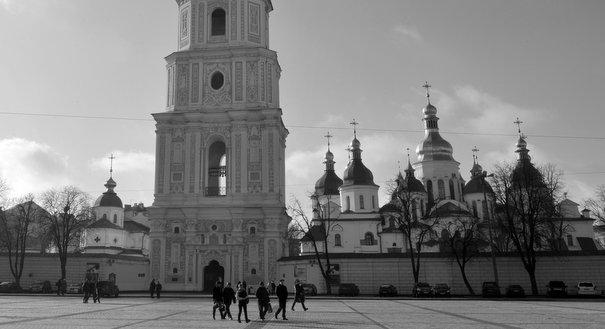 Ukraine Between East and West