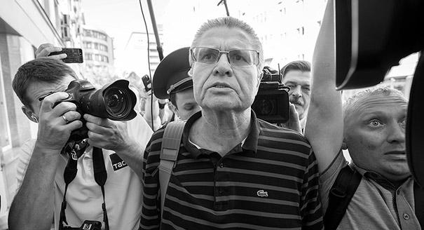 Corruption Case Puts Sechin in the Spotlight